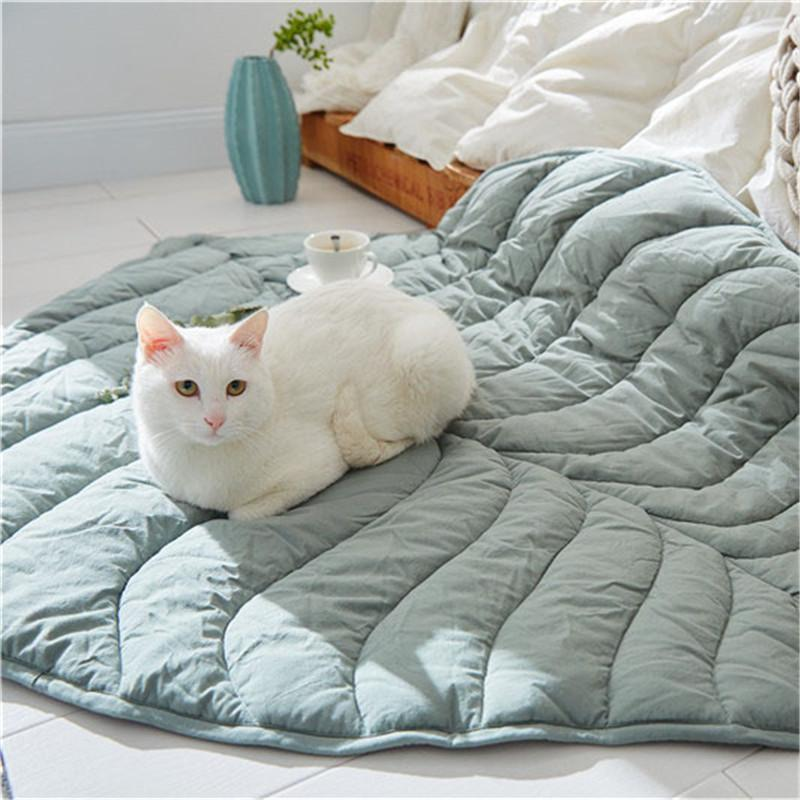 Drydiet 4 Pack Self Warming Cat Bed Pad Self Heating Cat Dog Mat With